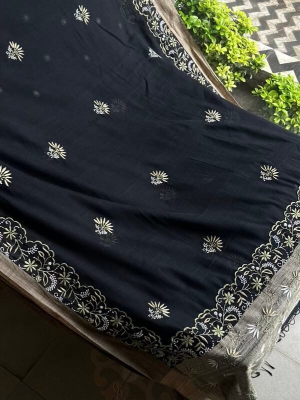 Black Silk Gheecha Palla Kota Chikankari Saree - Image 9