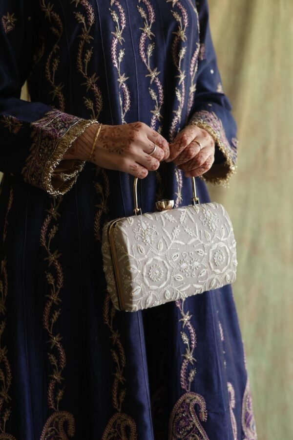 Grey Floral Motif Chikankari Linen Handle Sling Clutch - Image 5