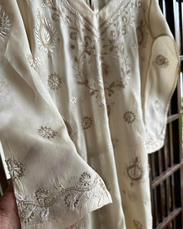 Mulberry silk resham Chikankari kurta - Image 4