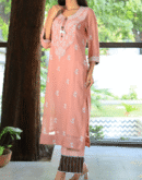 Mal Chanderi 𝑨𝒋𝒓𝒂𝒌𝒉 X Chikankari With Kamdani Work Kurta Set