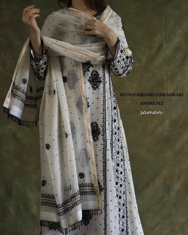 Monochrome Black & White Malmal Pearl Work Chikankari Anarkali With Dupatta - Image 6