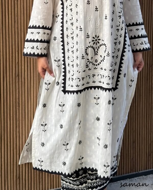 Monochrome Applique Cotton Kurta - Image 5