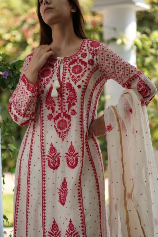Red & White Mulmul Pearl Work Chikankari Anarkali With Dupatta - Image 12