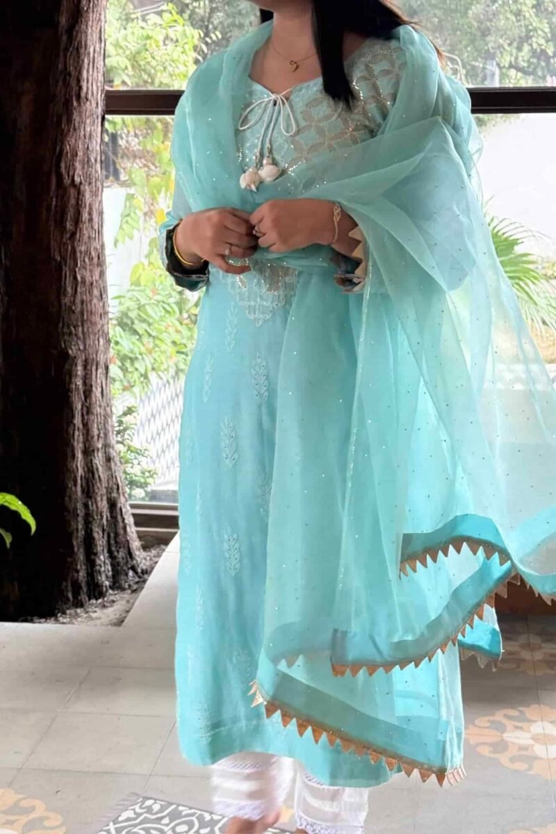 Daraz Applique Chikankari Mukaish Kurta Dupatta Set