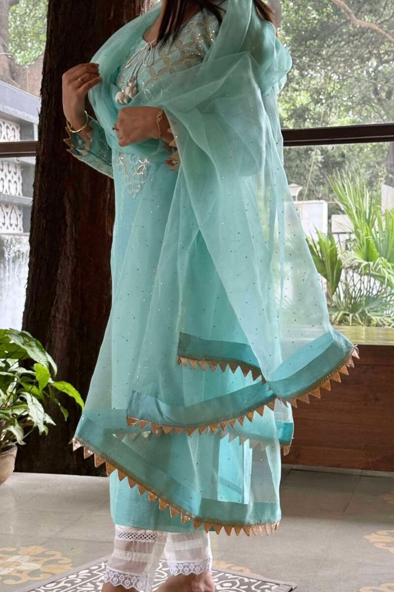 Daraz Applique Chikankari Mukaish Kurta Dupatta Set